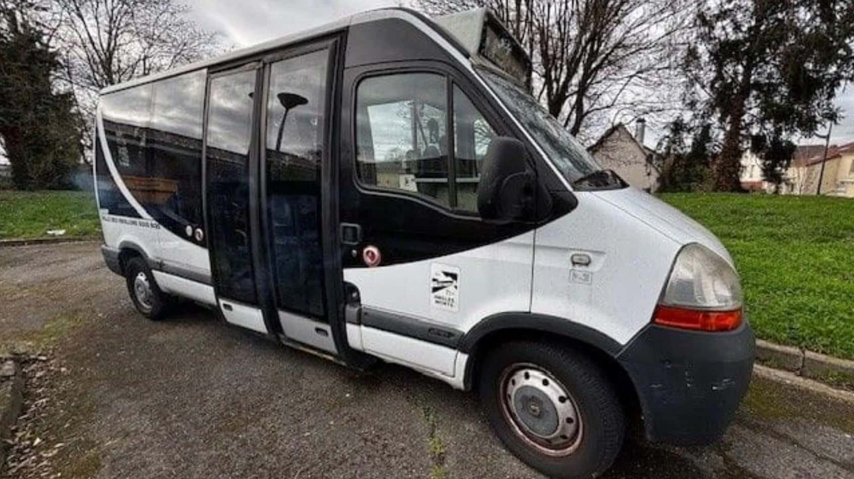 Renault Minibus, année 2009, avec 170800 km au compteur, Renault · 2009 · 170 800 km · Diesel — photo 1