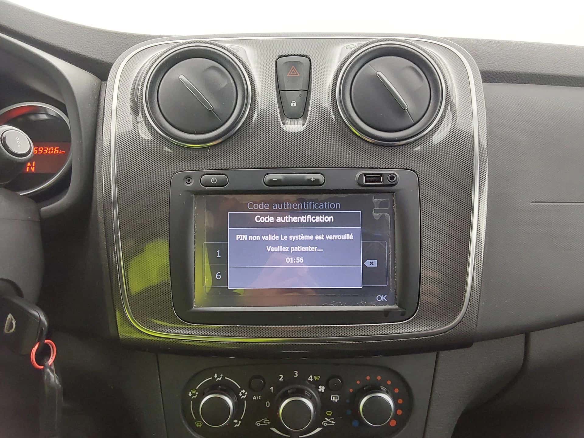 Sandero TCe 90, DACIA · 2018 · 169 311 km · Essence à Valenton — photo 1