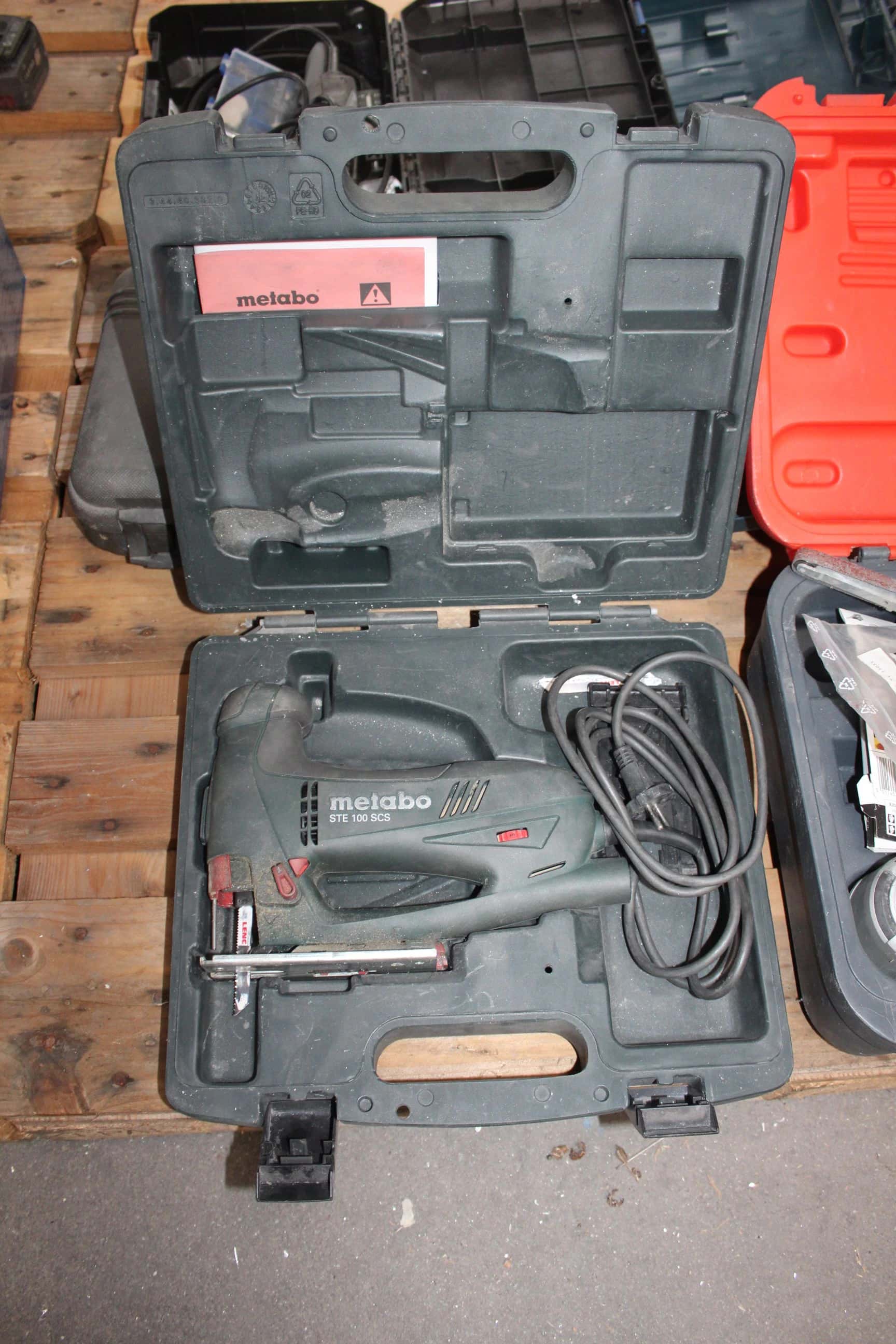 1 scie sauteuse METABO STE100 CS…