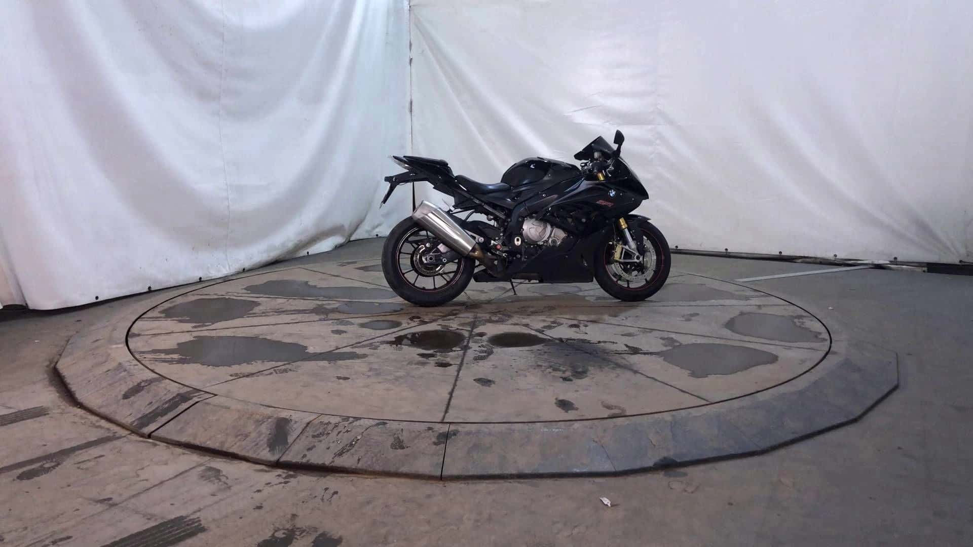 RR, BMW · 2015 · 71 868 km · Essence à Anceaumeville — photo 1