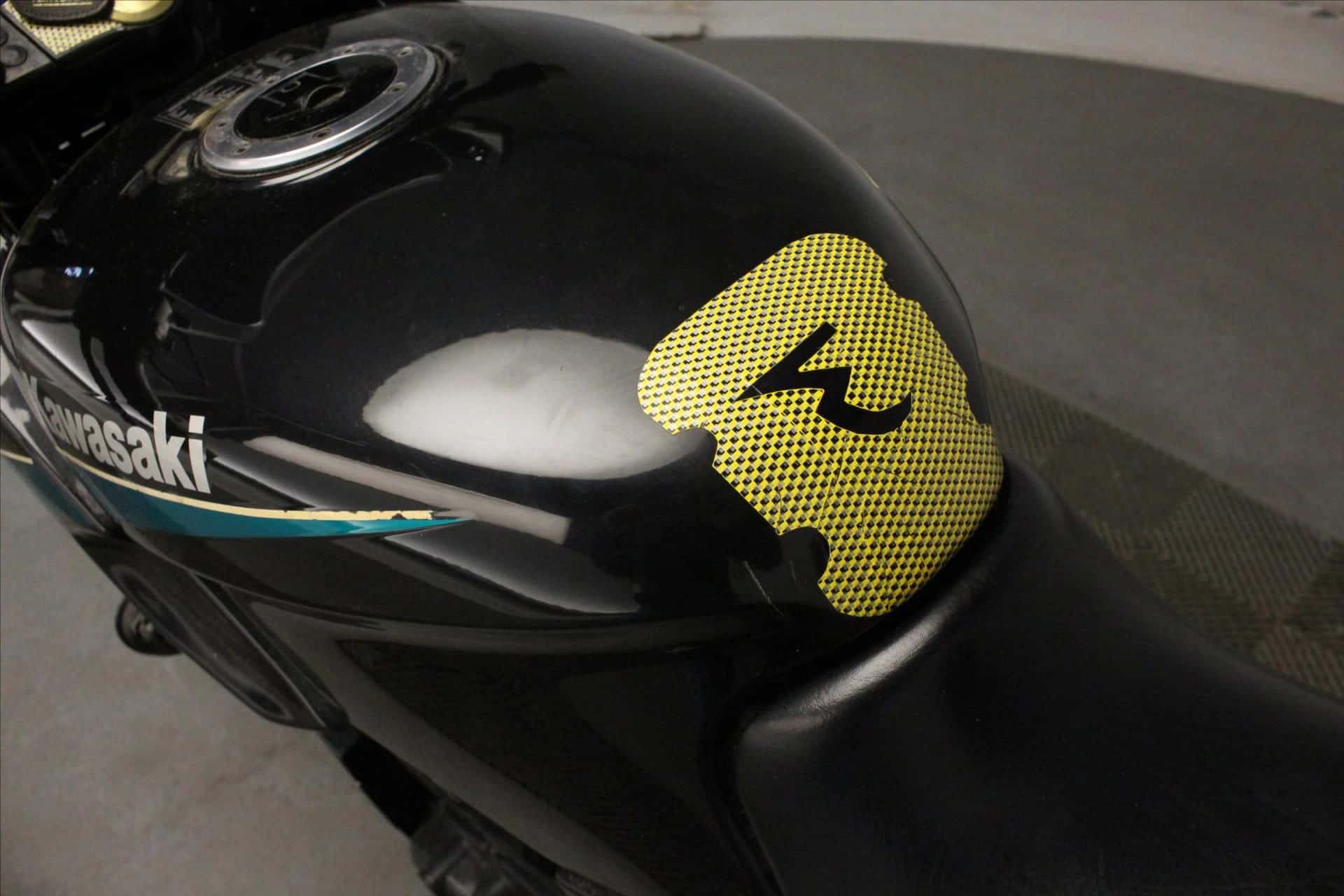 NC, KAWASAKI · 1998 · 46 780 km · Essence à Caudan — photo 1