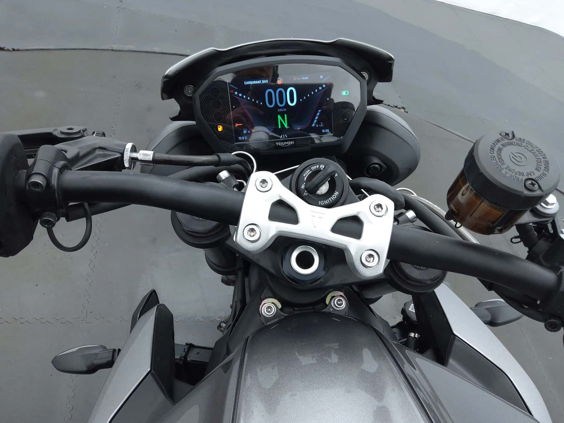 765 RS, TRIUMPH · 2023 · 7 356 km · Essence à Colombier-Saugnieu — photo 1