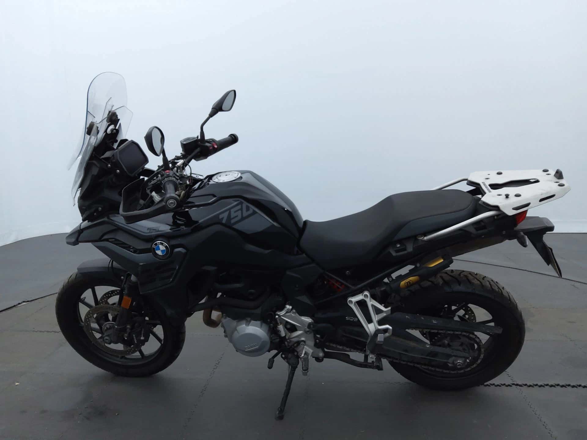 GS, BMW · 2022 · 9 333 km · Essence à Colombier-Saugnieu — photo 1