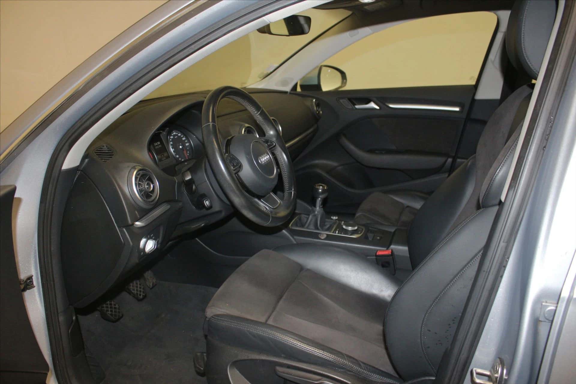 A3 Sportback 2.0 TDI 150, AUDI · 2015 · 178 017 km · Diesel à Caudan — photo 1