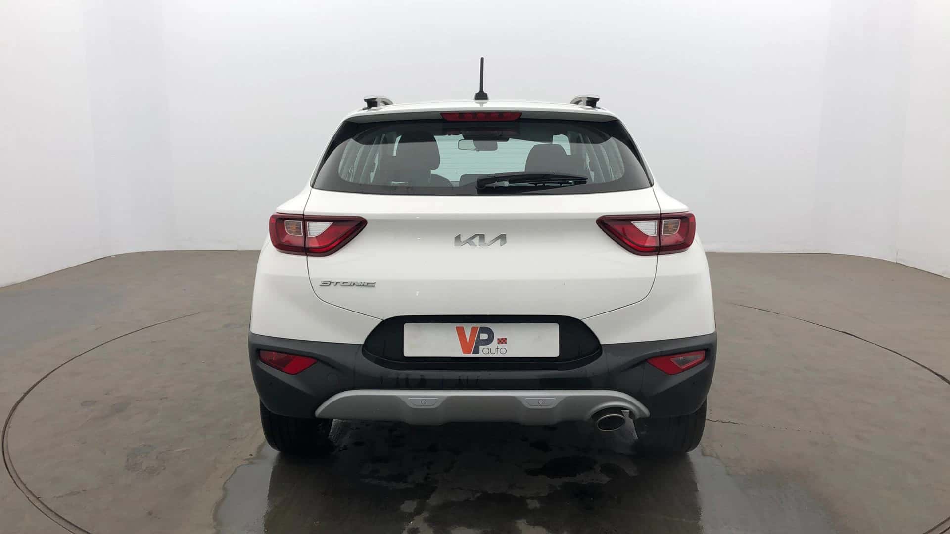 Stonic 1.0 T-GDi 120 ch MHEV DCT7, KIA · 2023 · 28 607 km · Hybride à Vertou — photo 1
