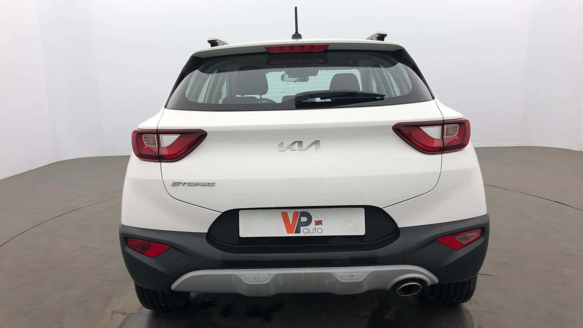 Stonic 1.0 T-GDi 120 ch MHEV DCT7, KIA · 2022 · 33 178 km · Hybride à Vertou — photo 1