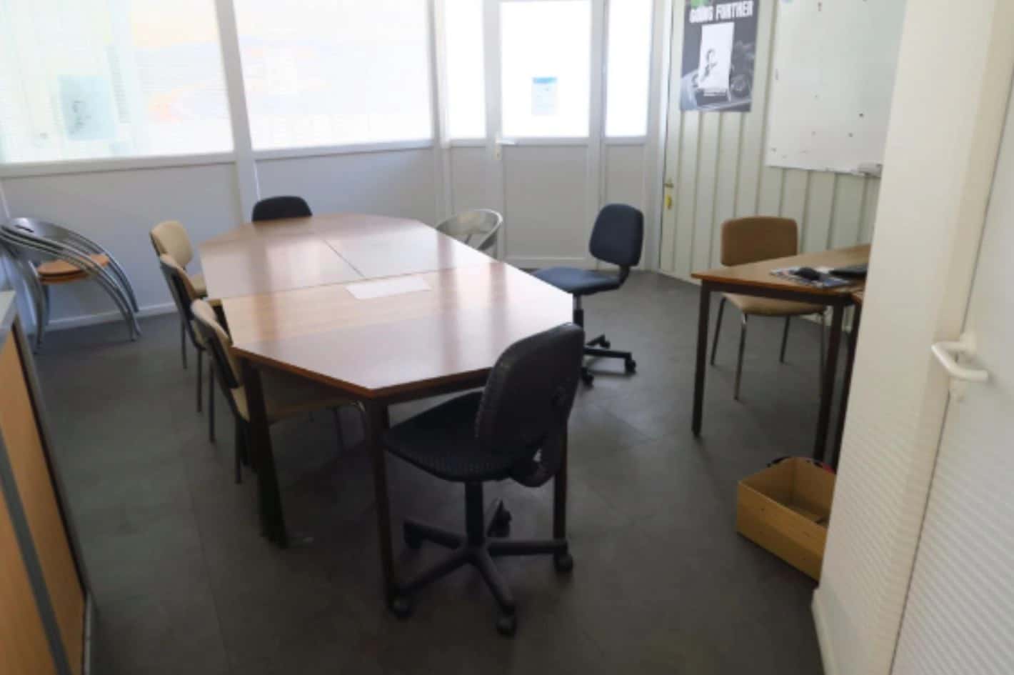 Table de réunion à Ferdrupt — photo 1