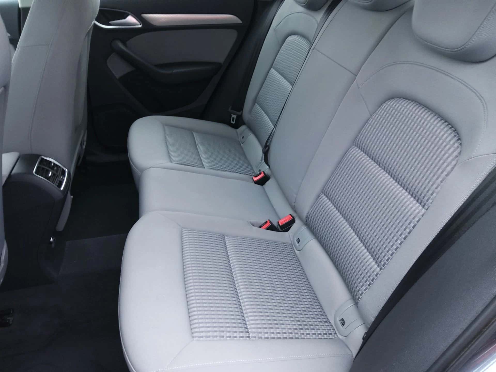 Q3 2.0 TDI 120 ch Ambiente, AUDI · 2017 · 74867 km · Diesel à Bassens — photo 1