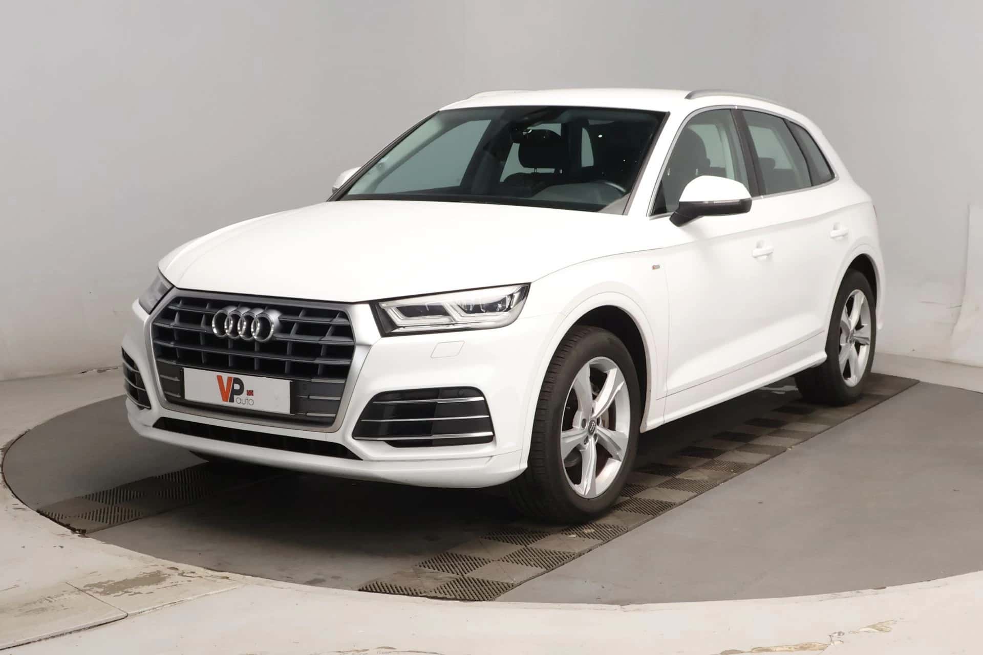 Q5 2.0 TDI 150, AUDI · 2018 · 133 391 km · Diesel à Caudan — photo 1