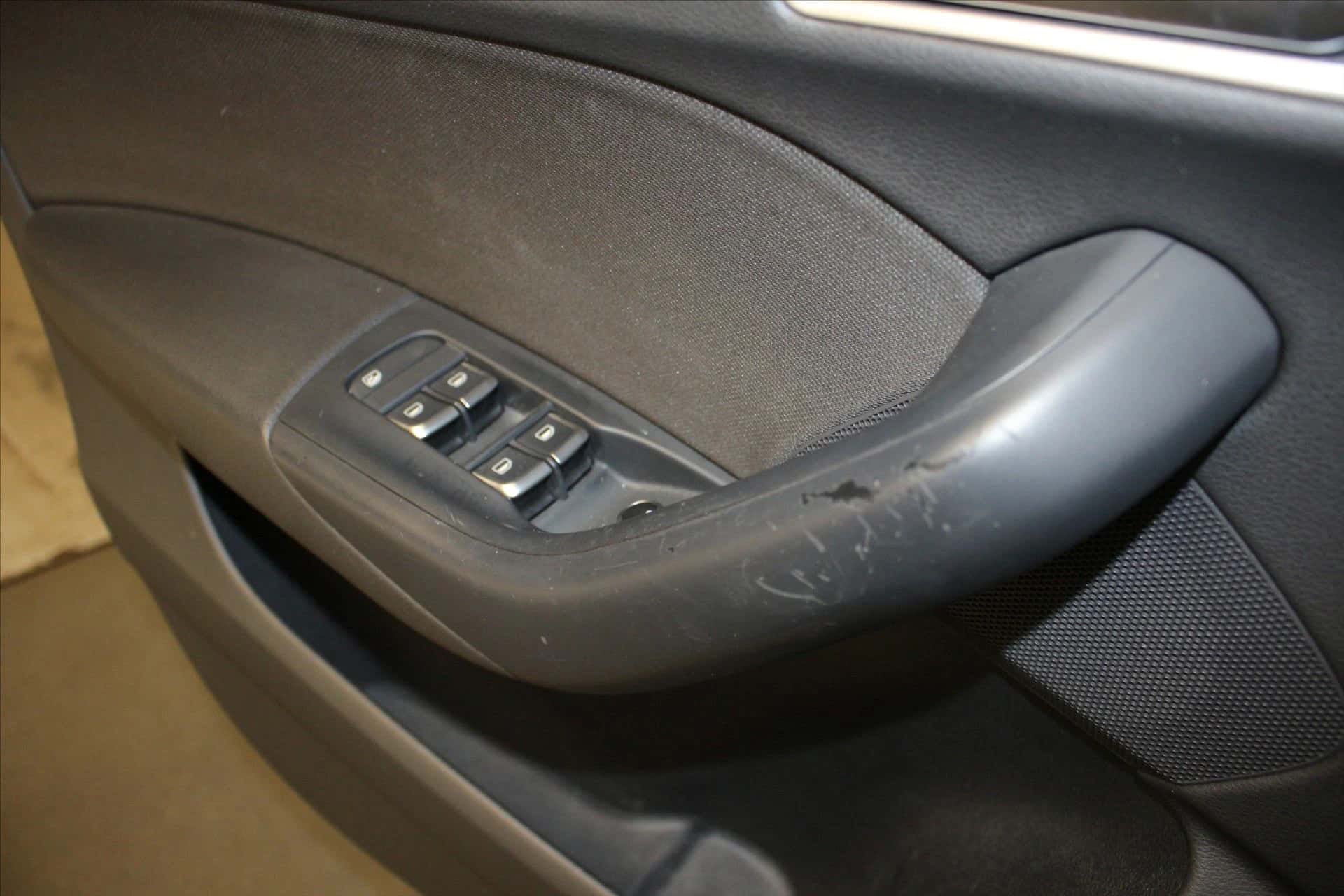 Q3 2.0 TDI 177 ch, AUDI · 2011 · 156 681 km · Diesel à Caudan — photo 1