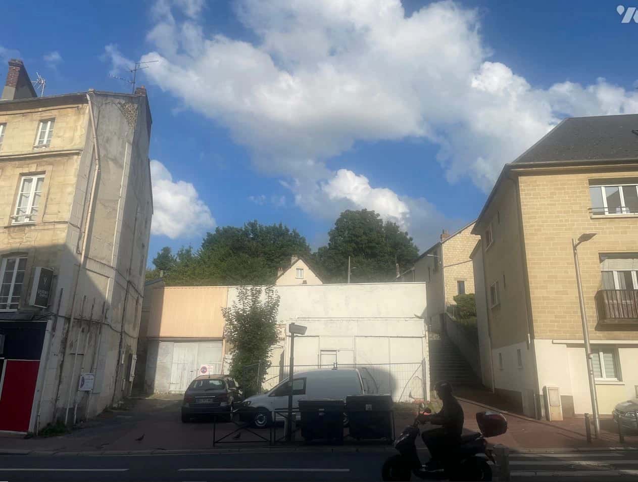 Un terrain de 995 m² situé rue de Falaise à Caen, Caen · 995 m² à Caen — photo 1