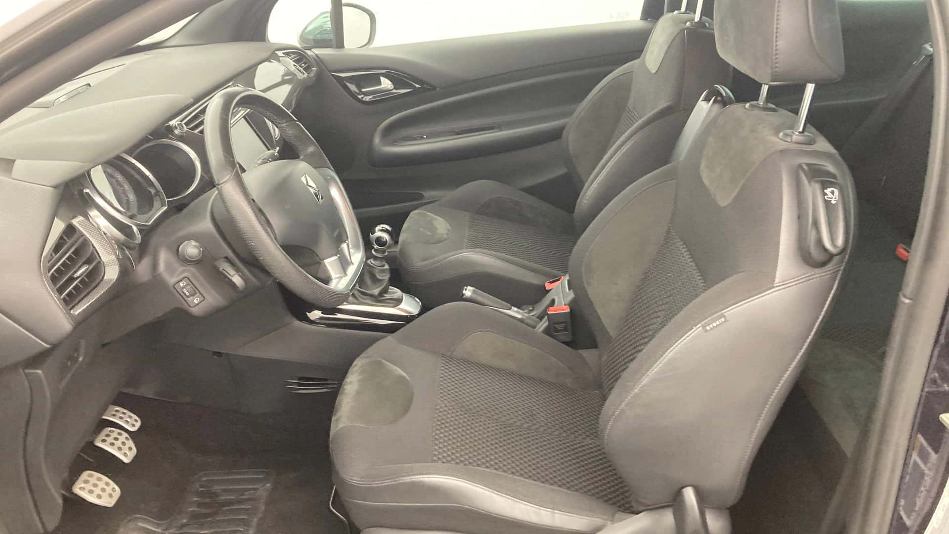 DS3 THP 165 S&S BVM6, DS · 2015 · 82 069 km · Essence à Vertou — photo 1