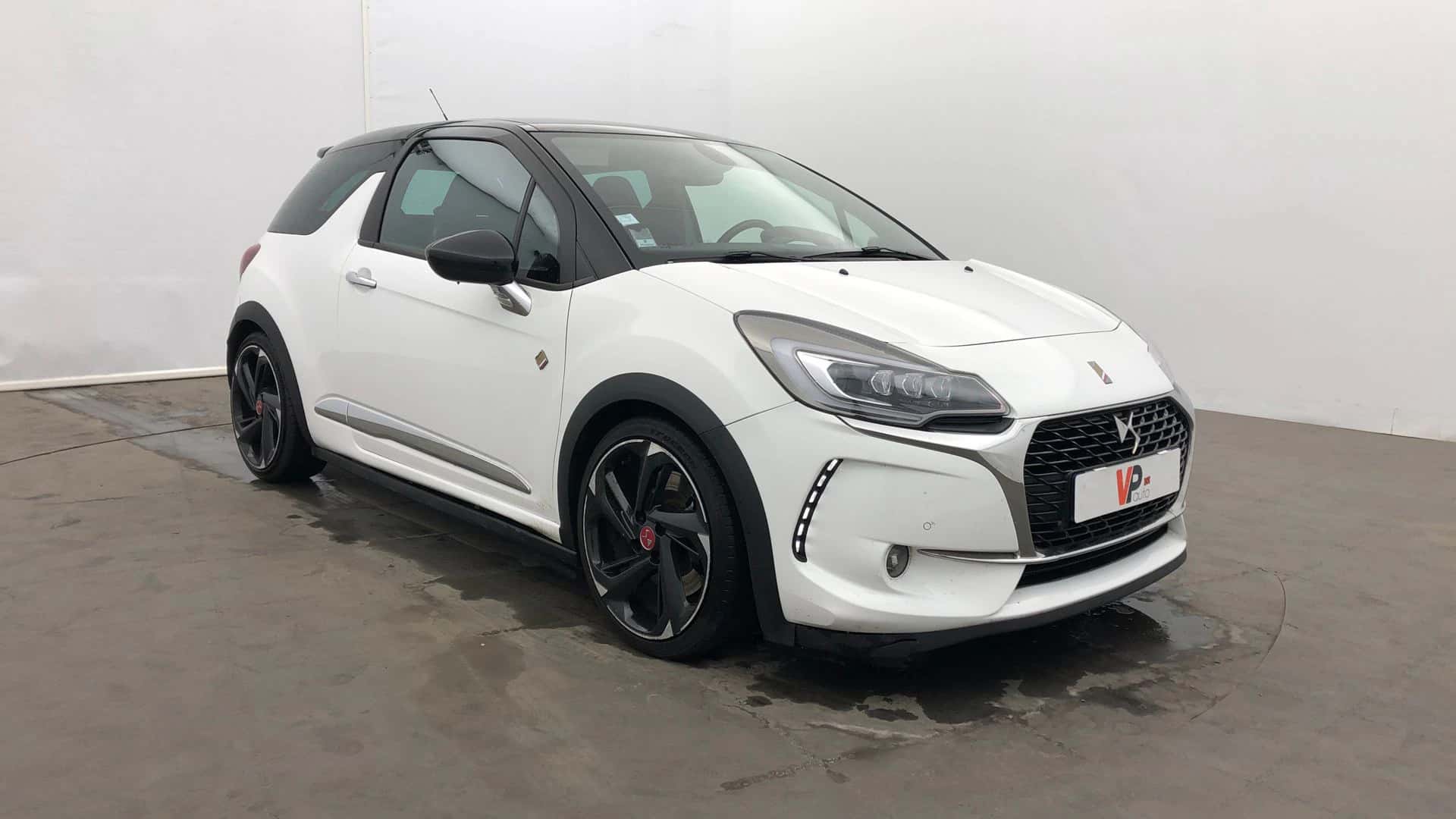 DS3 THP 208 S&S BVM6, DS · 2018 · 122 075 km · Essence à Vertou — photo 1