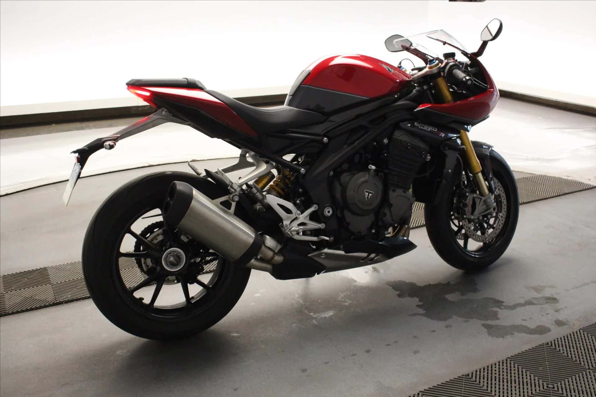 TRIUMPH SPEED TRIPLE RR, TRIUMPH · 2022 · 4319 km · Essence à Caudan — photo 1