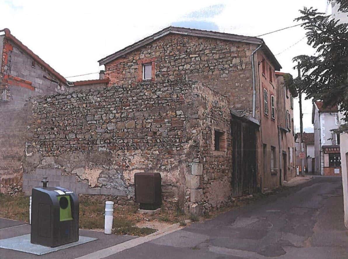 Une propriété à Lezoux, Lezoux à Lezoux — photo 1