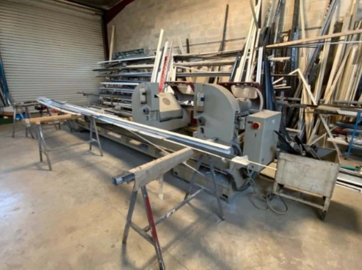 Une tronçonneuse modèle Gamma MX SW, année 2001
