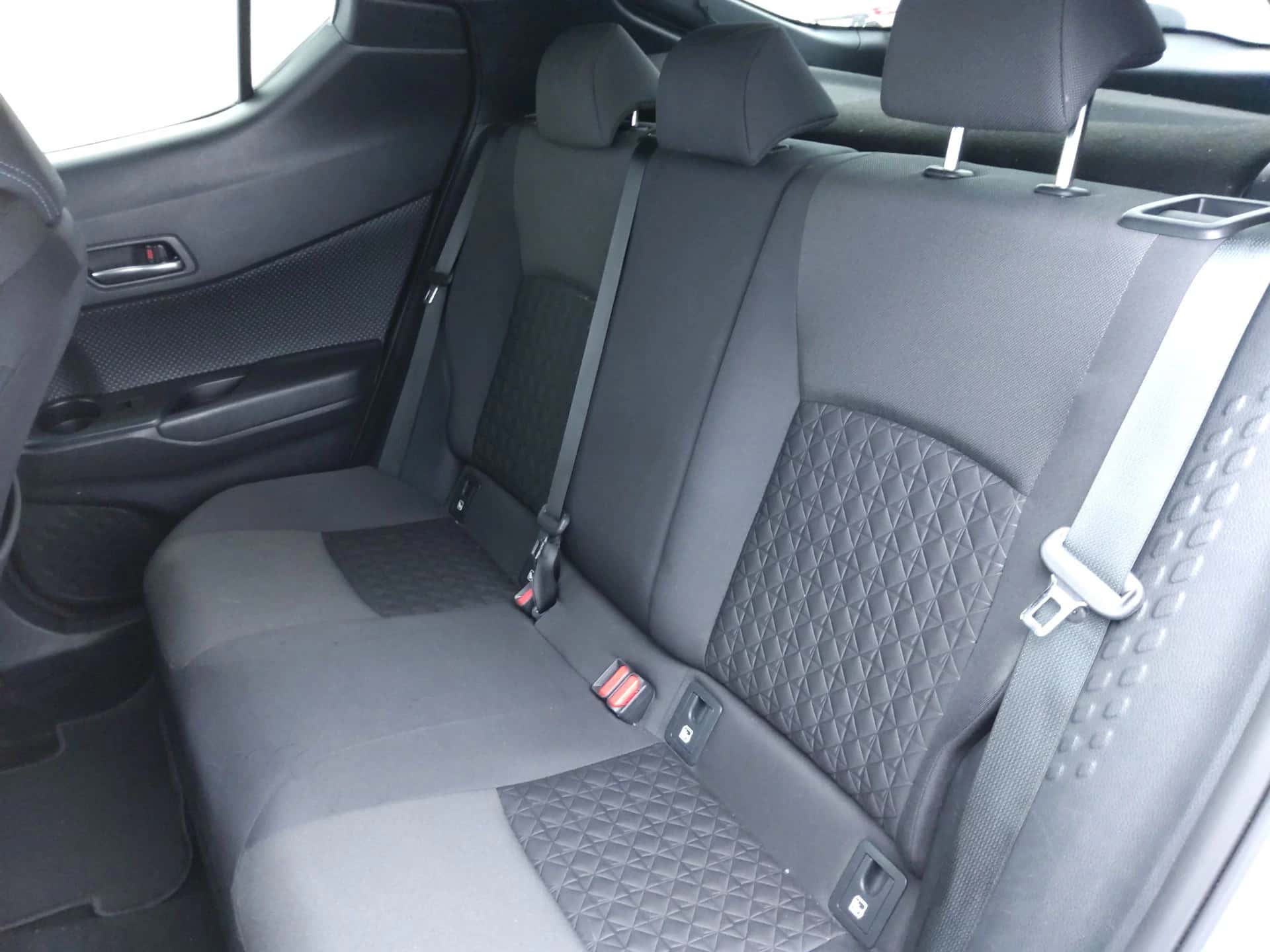 Usure habitacle…, TOYOTA · 2021 · 68978 km · Hybride à Bassens — photo 1
