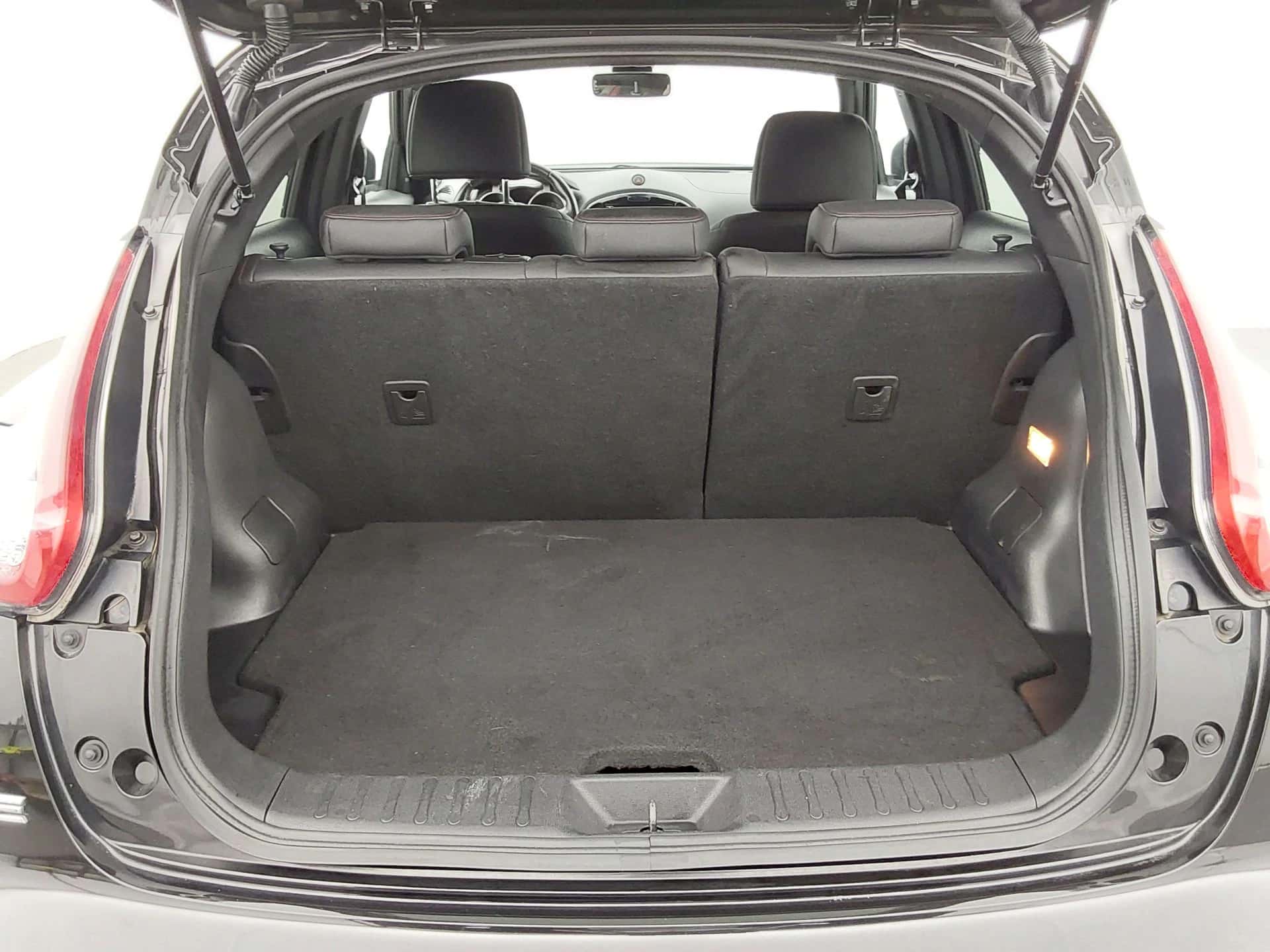 NISSAN · 2017 · 110089 km · Essence à Valenton — photo 1