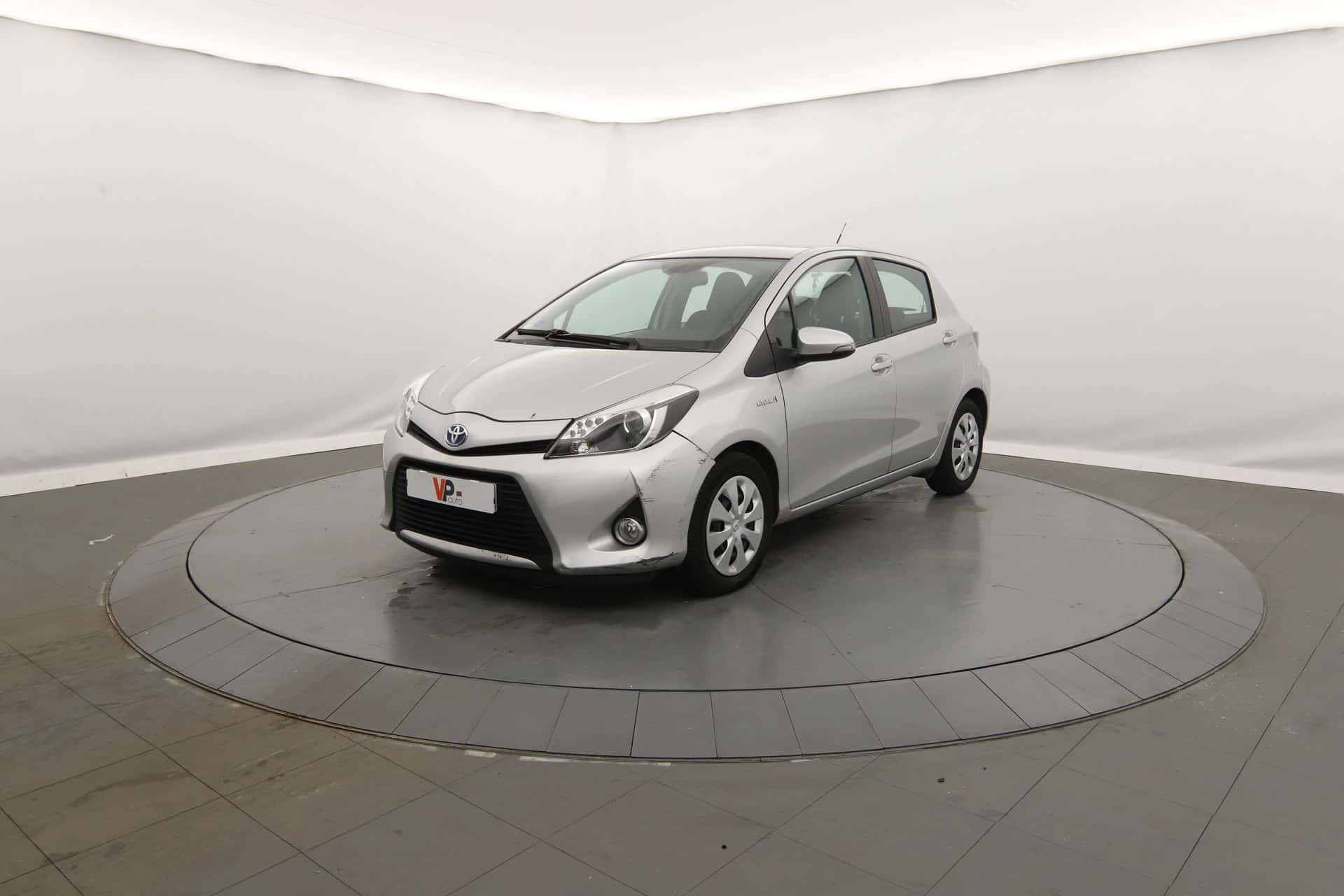 Yaris 100h, TOYOTA · 2014 · 128 115 km · Hybride à Valenton — photo 1