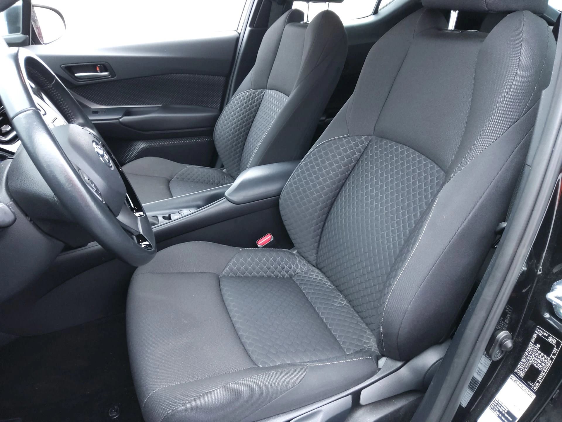 C-HR Hybride 1.8L, TOYOTA · 2021 · 36 983 km · Hybride à Bassens — photo 1