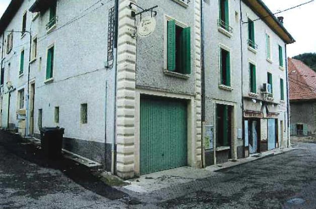 Immeuble à Izeaux (38), Izeaux à Izeaux — photo 1