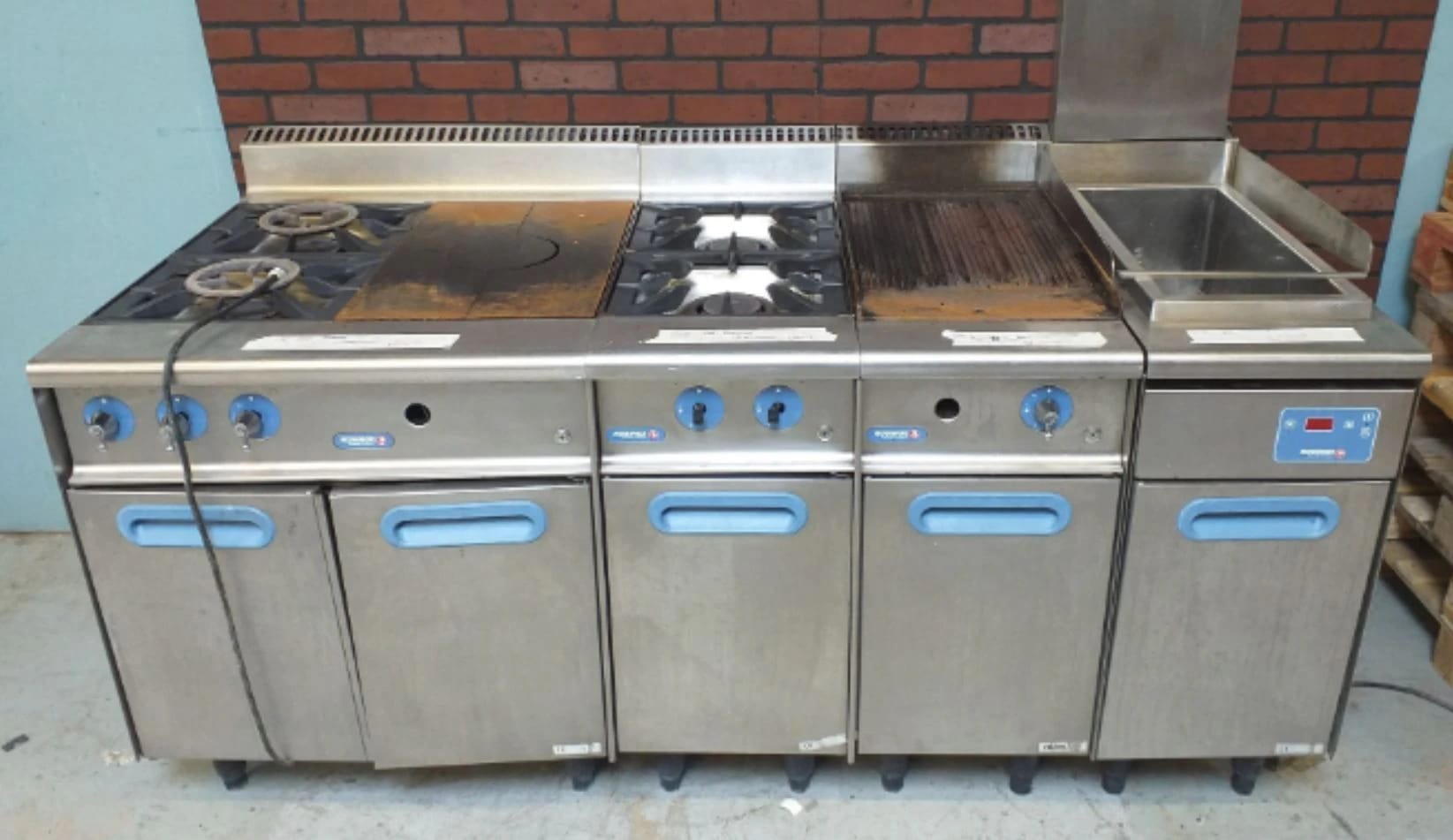 Un piano de cuisson et une friteuse, ROSINOX — photo 1