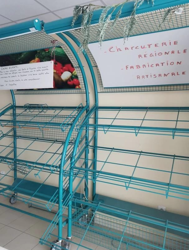 2 rayonnages légumes à Lempaut