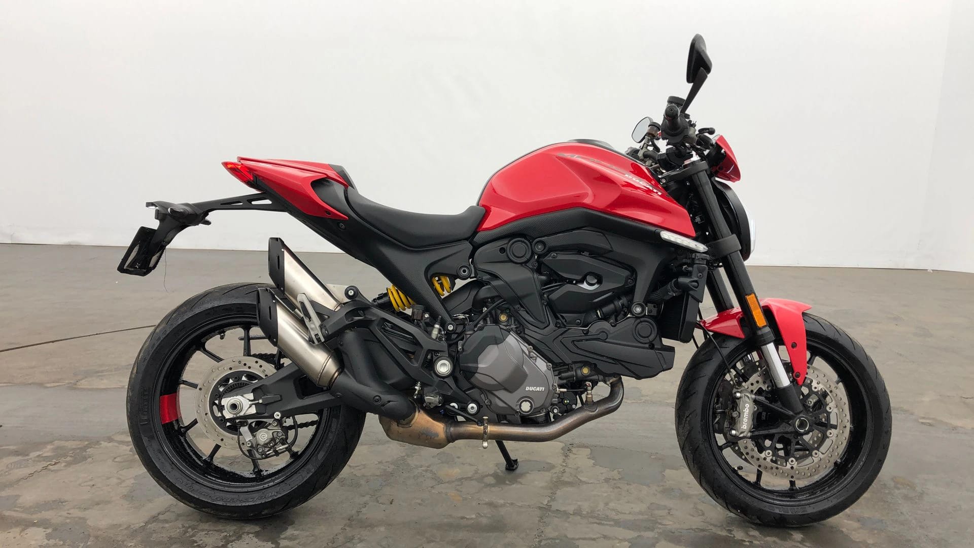 937, DUCATI · 2023 · 3 496 km · Essence à Vertou — photo 1
