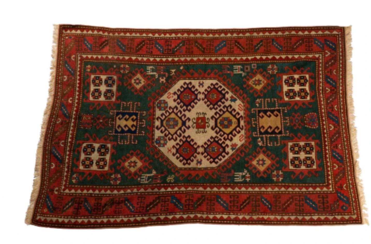 Tapis Karatchoff, de la fin du IXè siècle de 213 x 153 cm, Velours en laine · Karatchoff