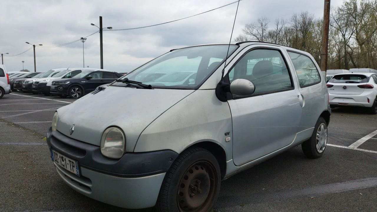 Twingo 1.2i 16V Kiss Cool Quickshift, RENAULT · 2004 · 151438 km · Essence à Wavrin — photo 1