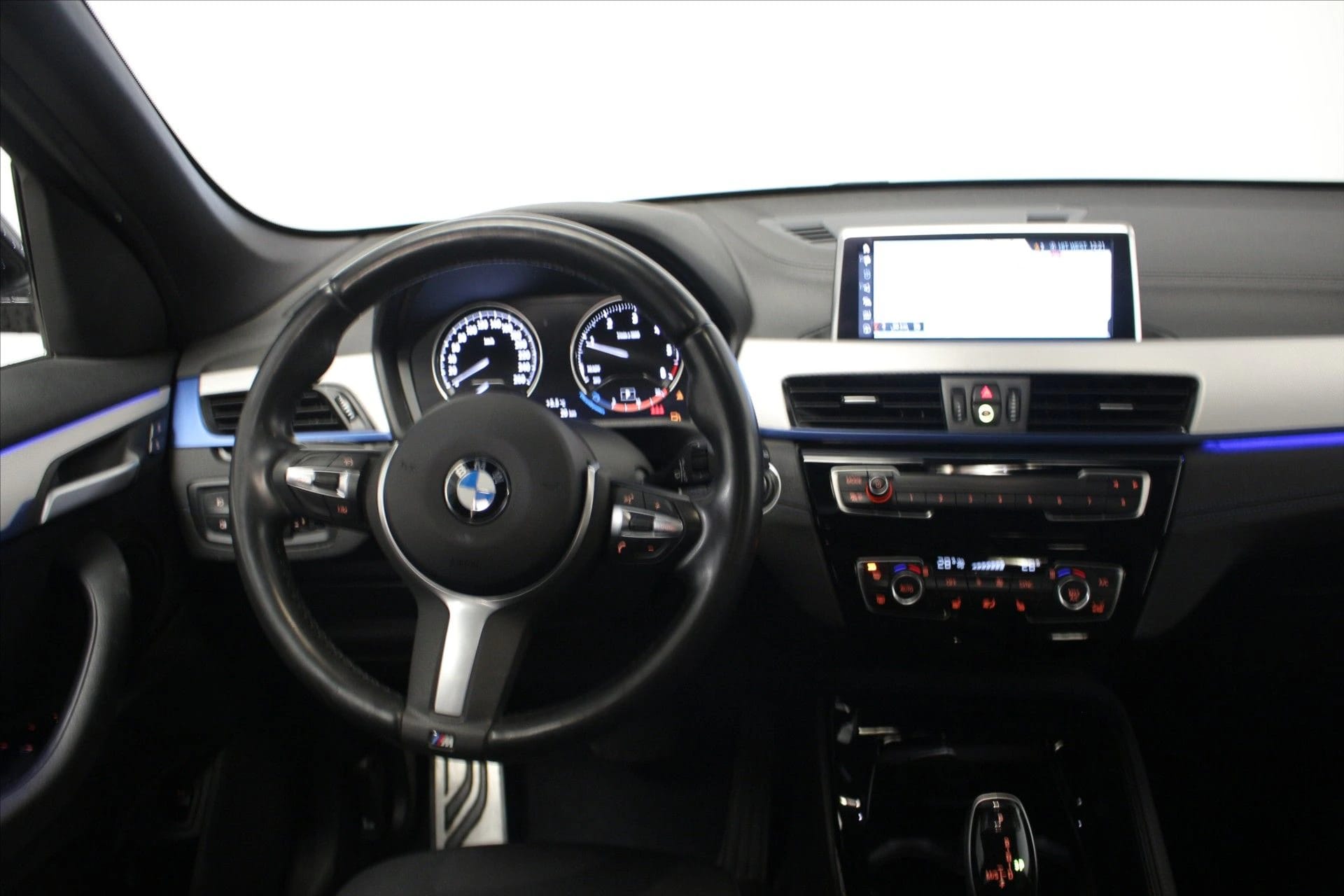 X1 xDrive 18d 150 ch, BMW · 2020 · 50 822 km · Diesel à Caudan — photo 1