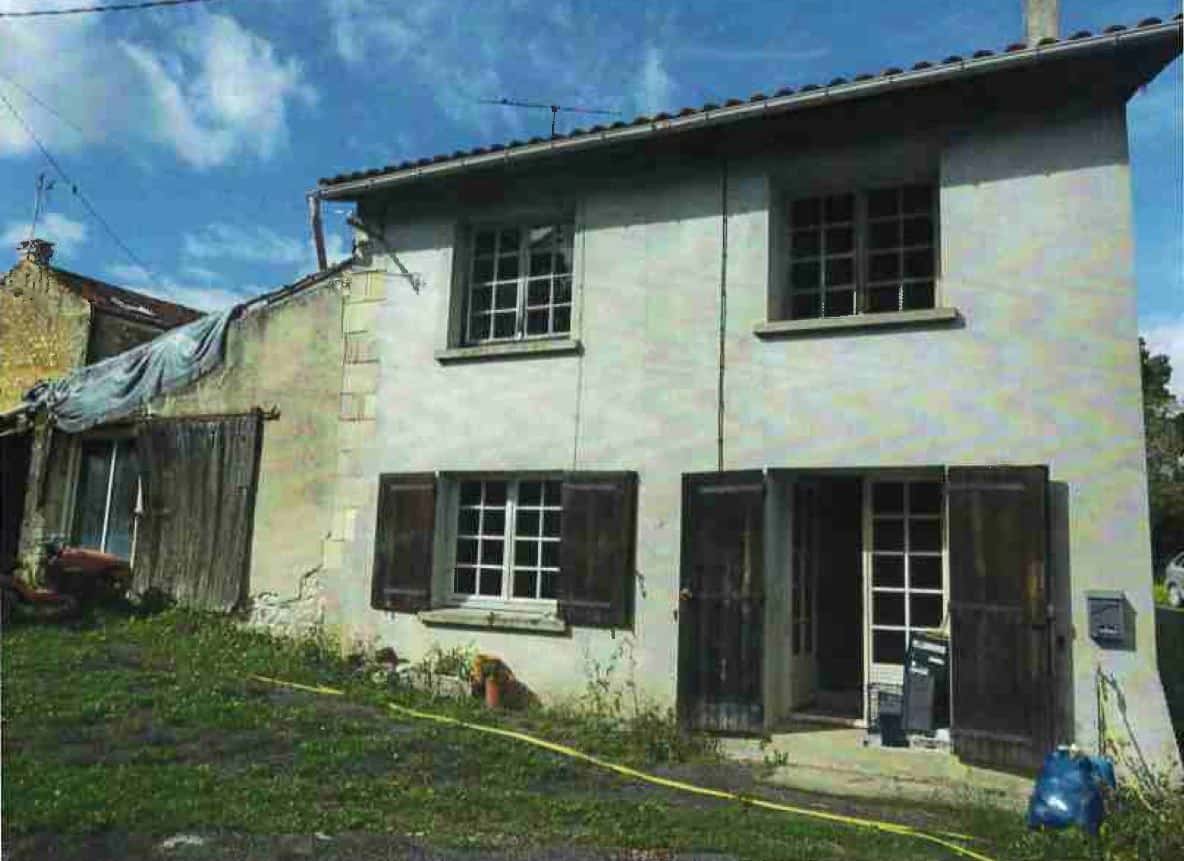 Une maison d’habitation de 130.57 m² à Allas Bocage Ref. à Allas-Bocage