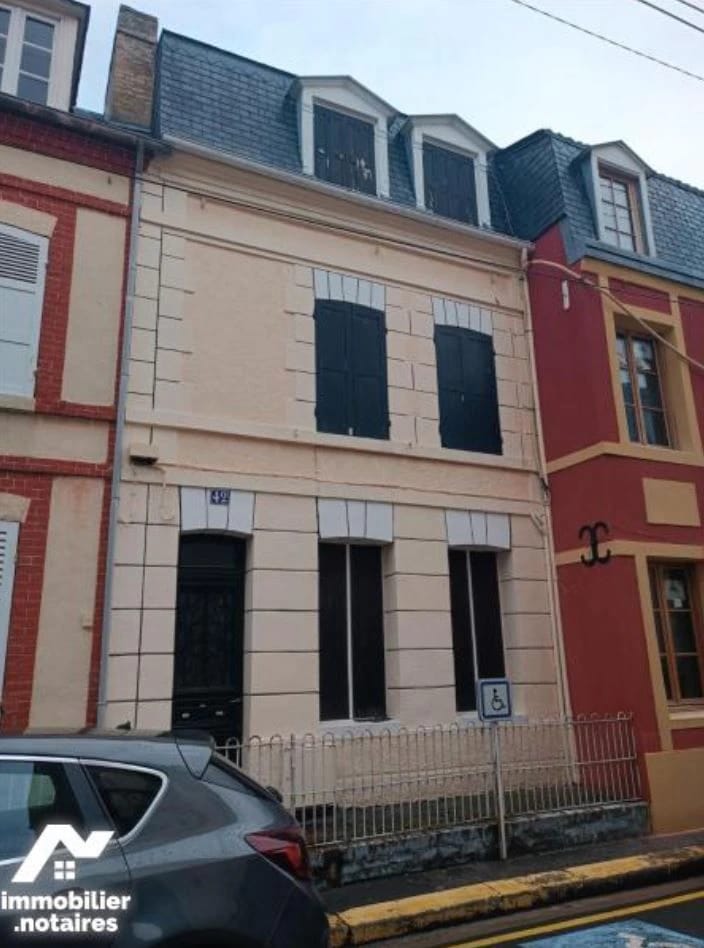 Une maison T5 de 105.91 m² à Trouville-sur-Mer, Trouville-sur-Mer · 105.91 m² · 5 pièces à Trouville-sur-Mer — photo 1